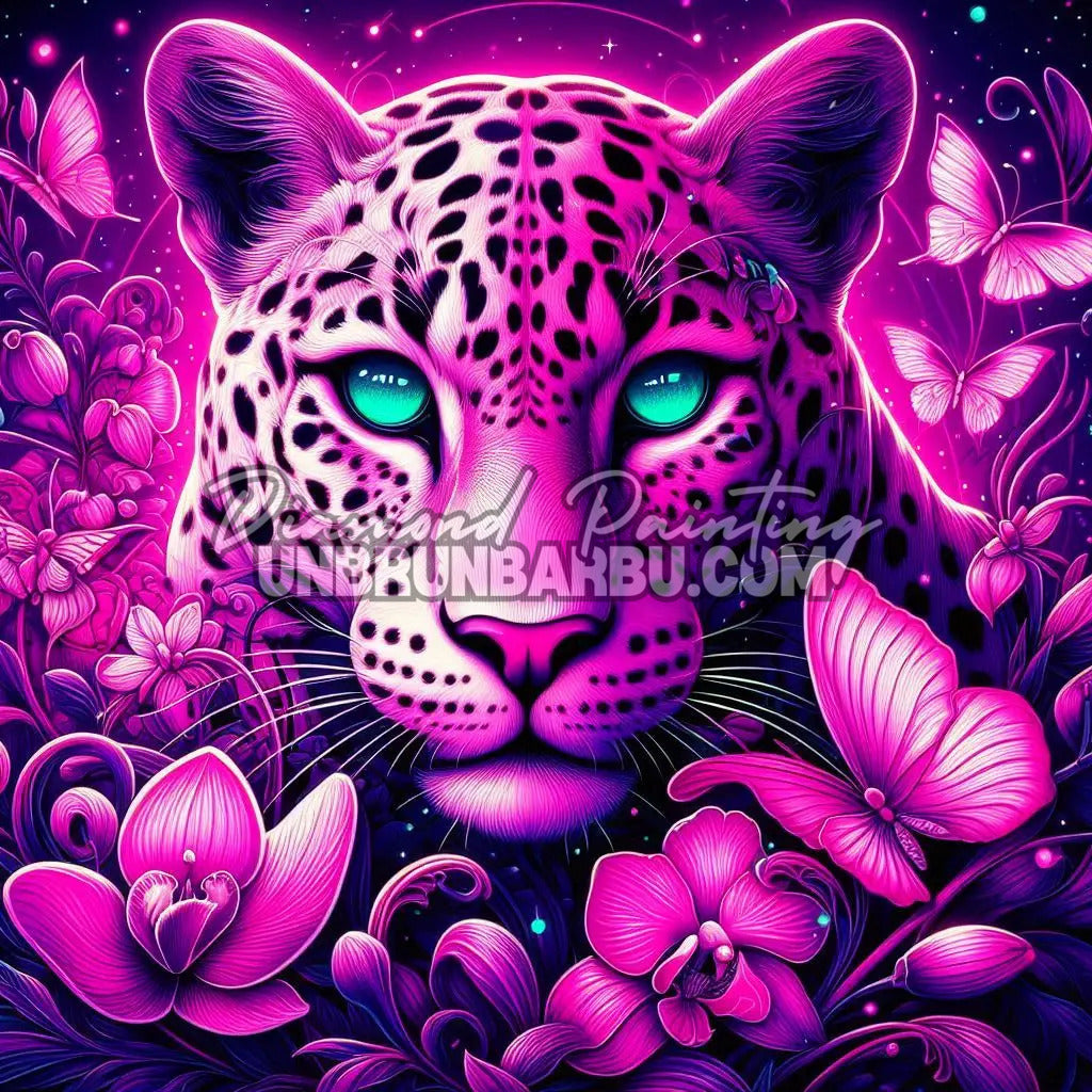 Diamond Painting Regard de la Panthère Rose 70x70 cm représentant une panthère rose aux yeux turquoise entourée de fleurs et de papillons