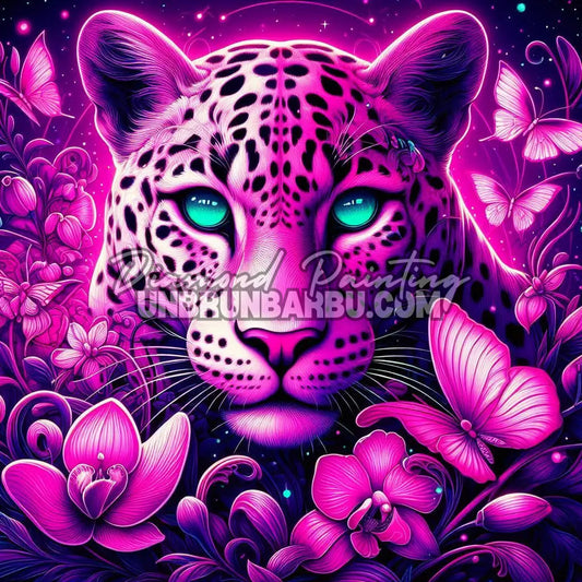 Diamond Painting Regard de la Panthère Rose 70x70 cm représentant une panthère rose aux yeux turquoise entourée de fleurs et de papillons