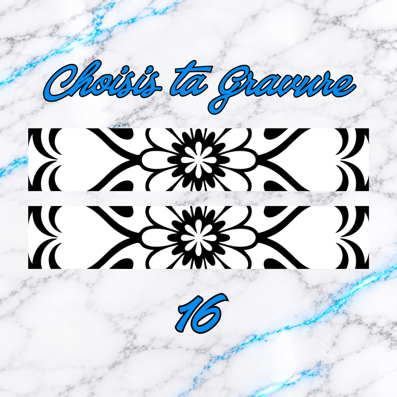 Motif de gravure N°16 pour crayon 3D Diamond Painting, avec fleur ornementale centrale, grands petales arrondis et arabesques noires symetriques, personnalisation UnBrunBarbu.